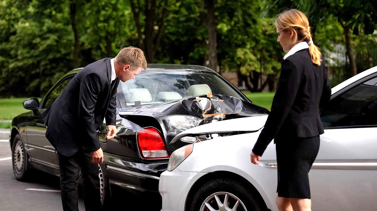 Advantages Of Hiring A Car Accident Lawyer